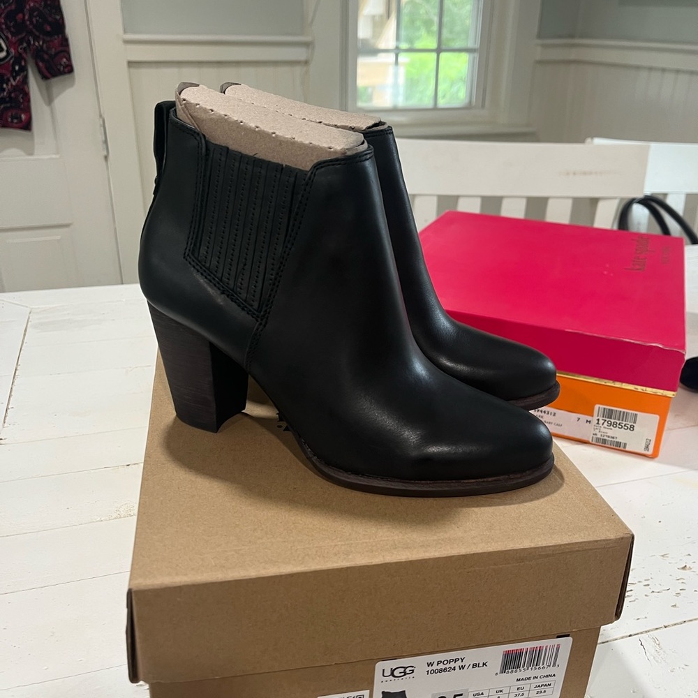Ugg Poppy boots - Picture 4 of 7